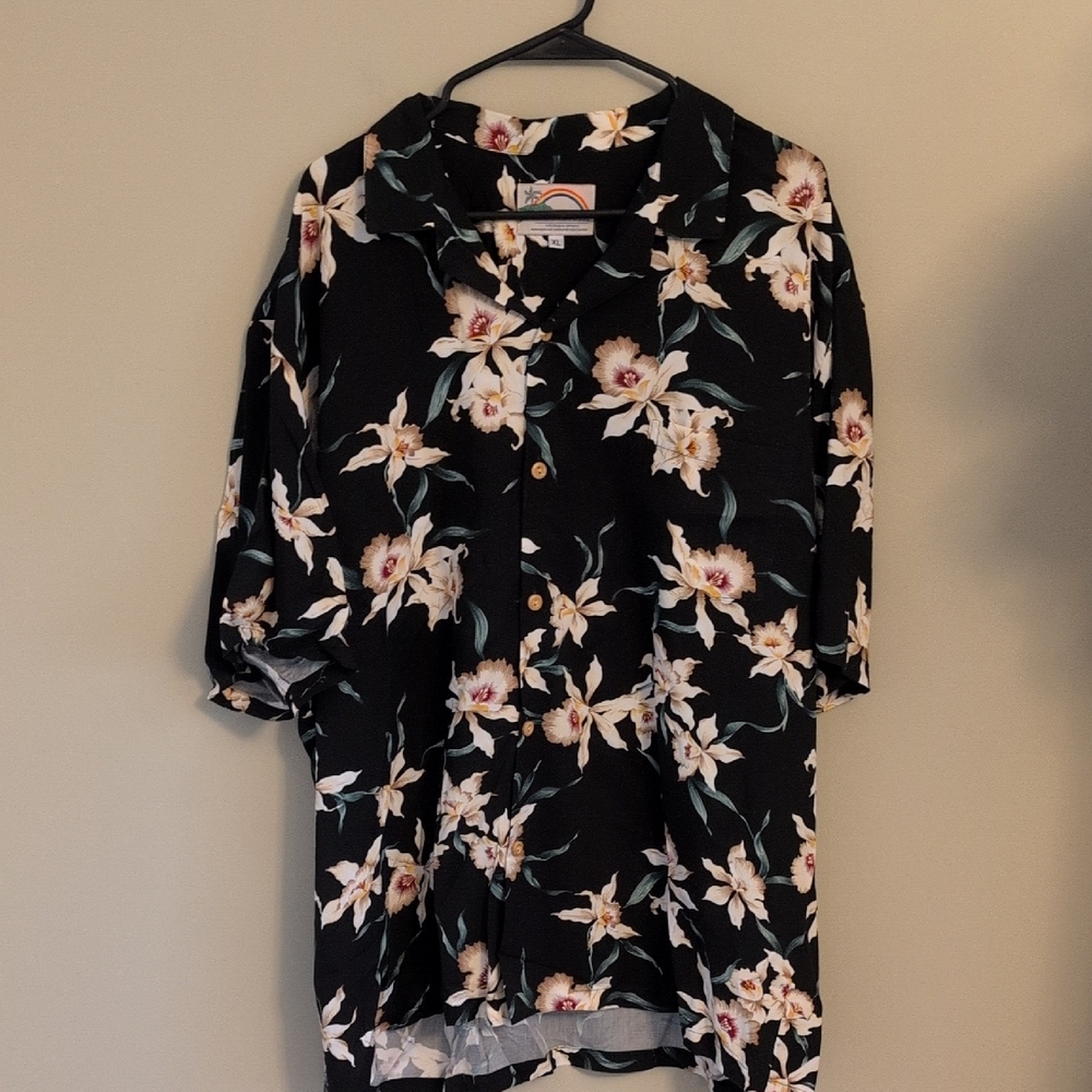 Hawaiian Shirt Like Magnum Used to Wear!